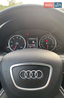 Внедорожник / Кроссовер Audi Q5 2015 в 