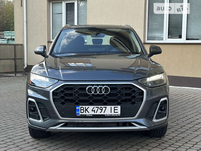 Внедорожник / Кроссовер Audi Q5 2021 в Ровно
