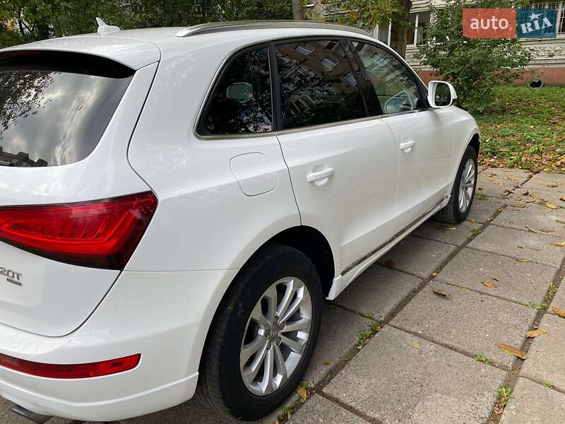Внедорожник / Кроссовер Audi Q5 2013 в Ивано-Франковске