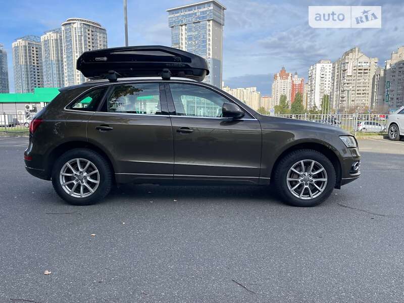 Позашляховик / Кросовер Audi Q5 2012 в Києві