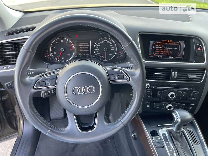 Позашляховик / Кросовер Audi Q5 2012 в Києві