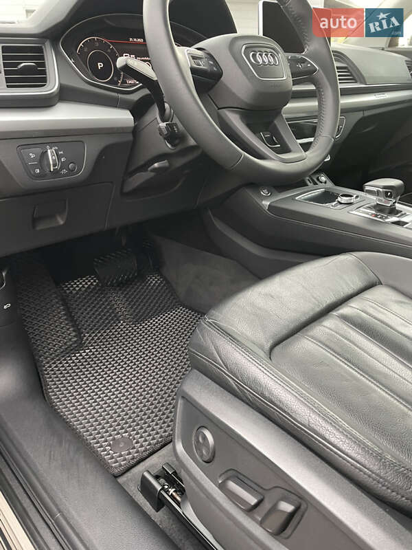 Внедорожник / Кроссовер Audi Q5 2019 в Ивано-Франковске