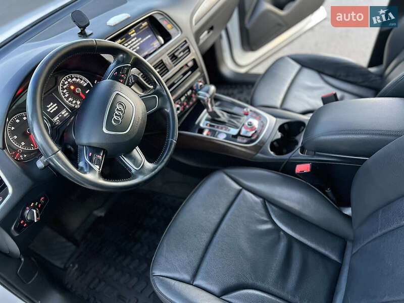 Внедорожник / Кроссовер Audi Q5 2015 в Одессе