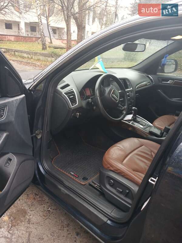 Внедорожник / Кроссовер Audi Q5 2011 в Львове