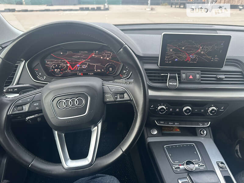 Внедорожник / Кроссовер Audi Q5 2017 в Виннице