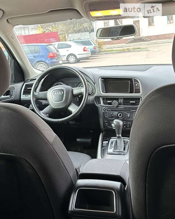 Внедорожник / Кроссовер Audi Q5 2009 в Бердичеве
