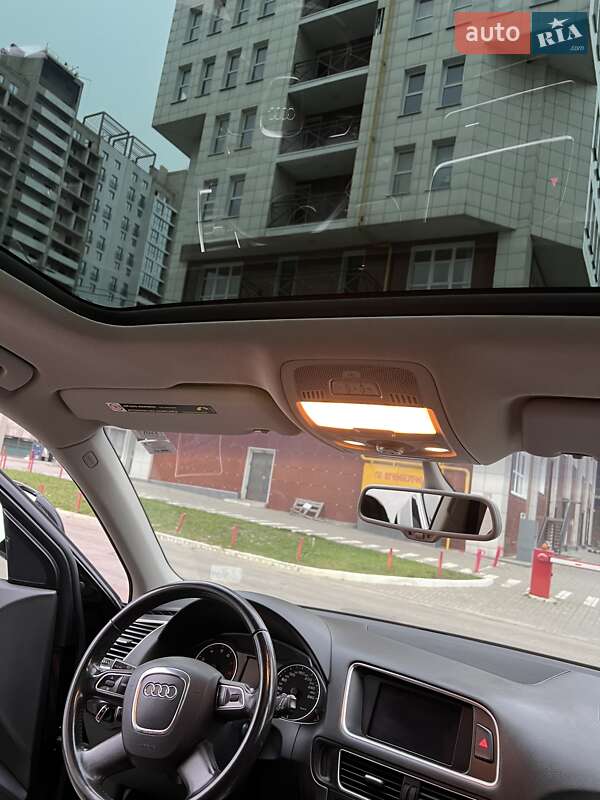 Внедорожник / Кроссовер Audi Q5 2012 в Харькове