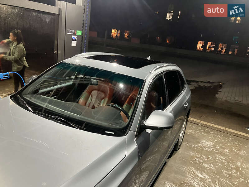 Внедорожник / Кроссовер Audi Q5 2010 в Дрогобыче