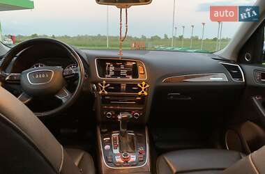 Внедорожник / Кроссовер Audi Q5 2015 в 