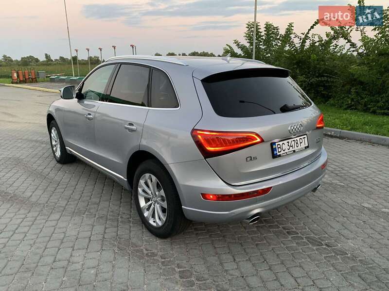 Позашляховик / Кросовер Audi Q5 2015 в Стрию