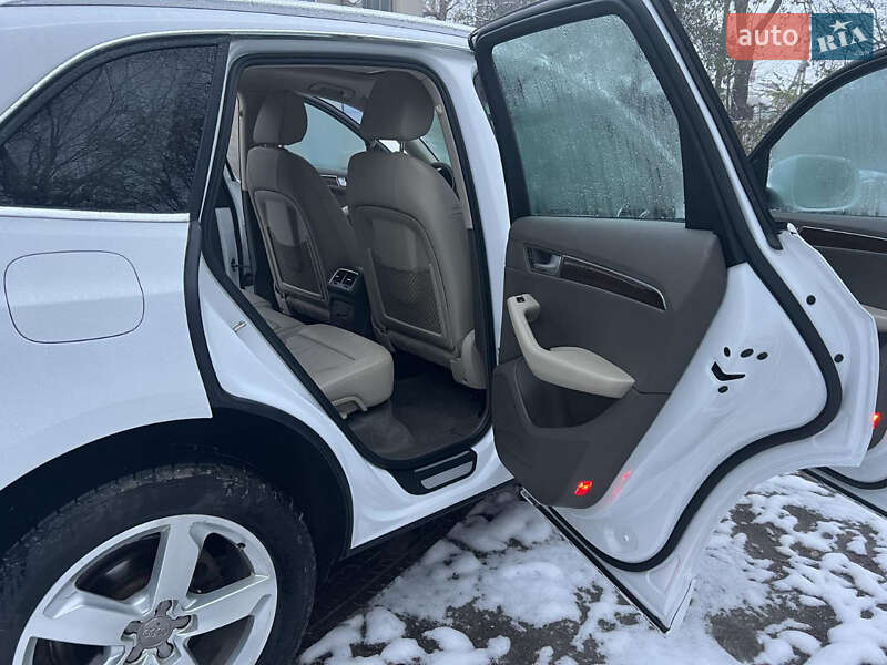 Внедорожник / Кроссовер Audi Q5 2011 в Копычинце