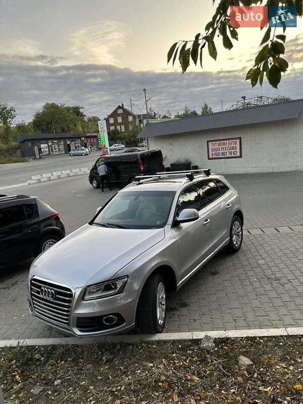 Позашляховик / Кросовер Audi Q5 2015 в Чернівцях