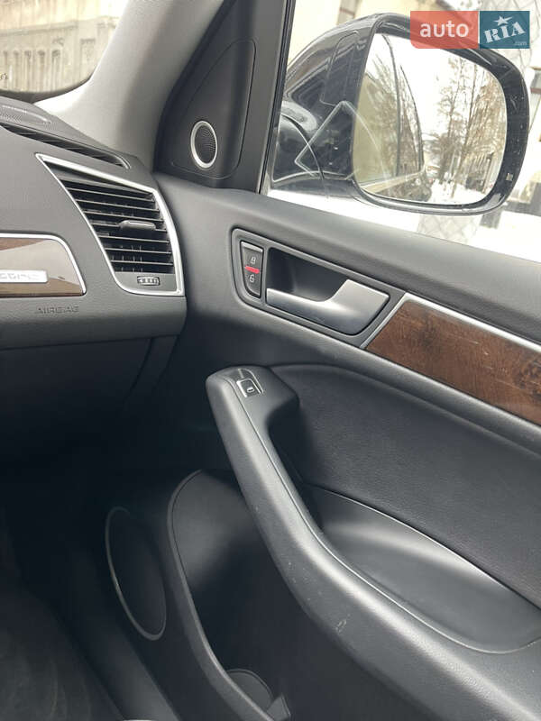 Внедорожник / Кроссовер Audi Q5 2016 в Харькове