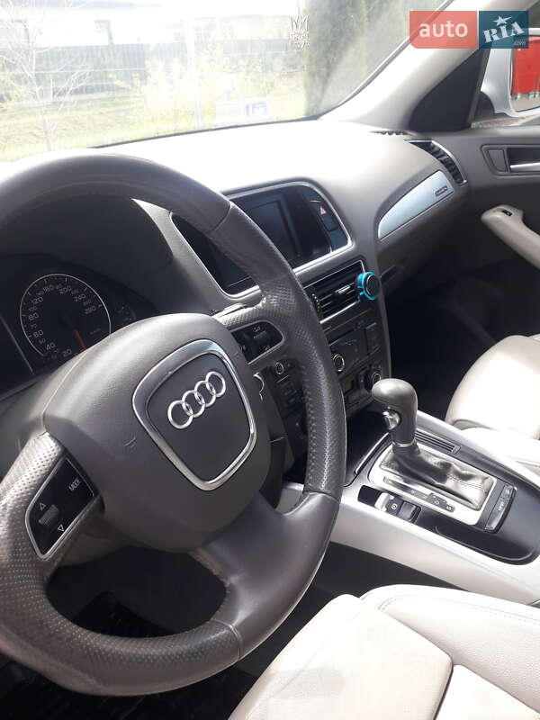 Внедорожник / Кроссовер Audi Q5 2009 в Самборе