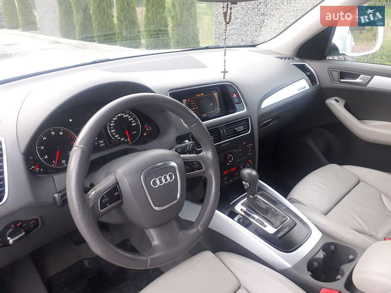 Внедорожник / Кроссовер Audi Q5 2009 в Самборе