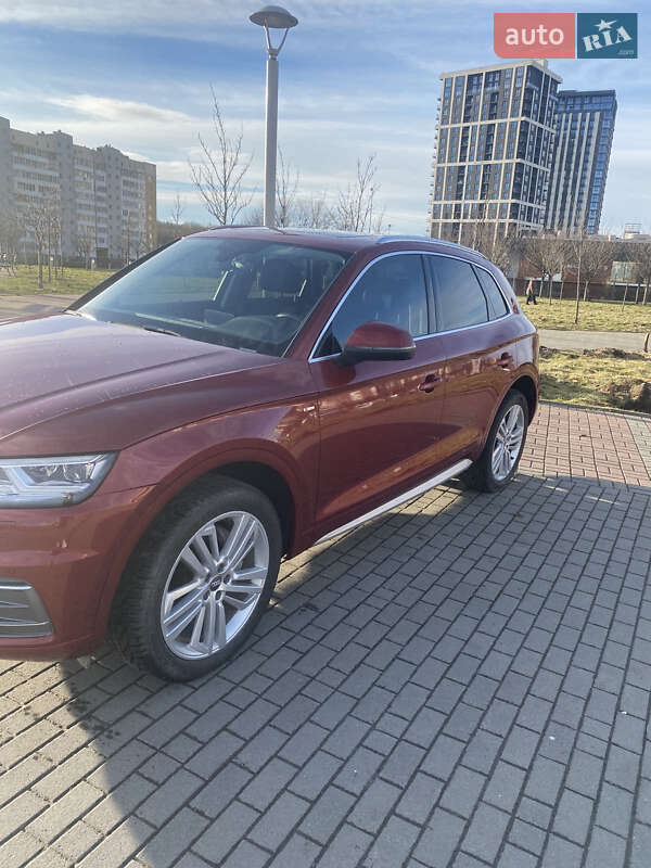 Внедорожник / Кроссовер Audi Q5 2018 в Львове
