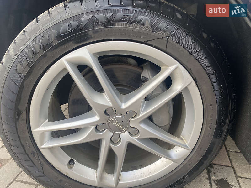 Позашляховик / Кросовер Audi Q5 2014 в Самборі