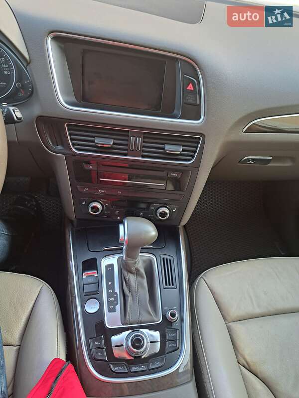 Внедорожник / Кроссовер Audi Q5 2013 в Львове
