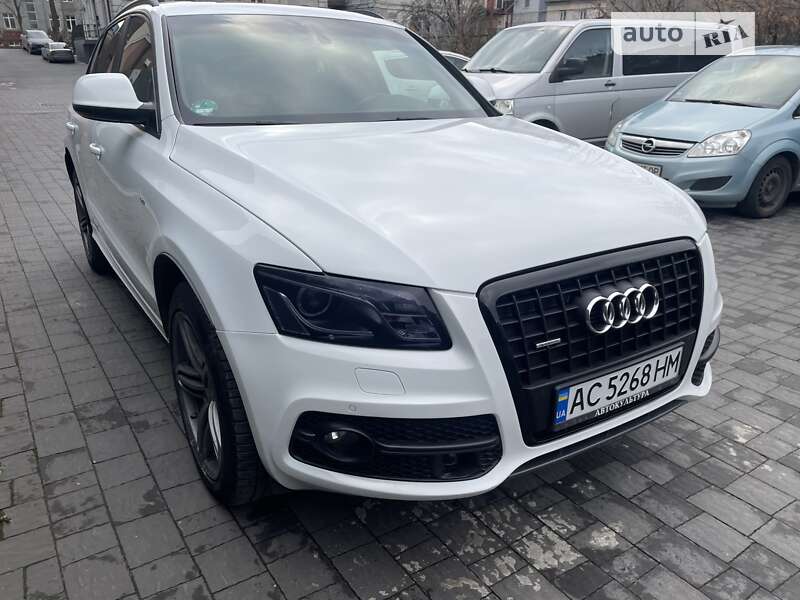 Внедорожник / Кроссовер Audi Q5 2012 в Луцке
