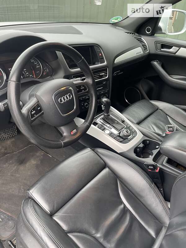 Внедорожник / Кроссовер Audi Q5 2012 в Луцке