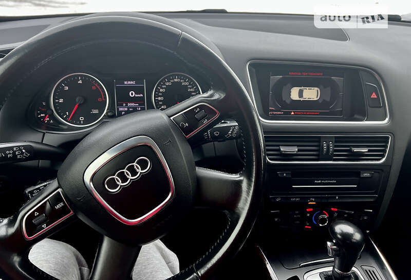 Внедорожник / Кроссовер Audi Q5 2009 в Виннице