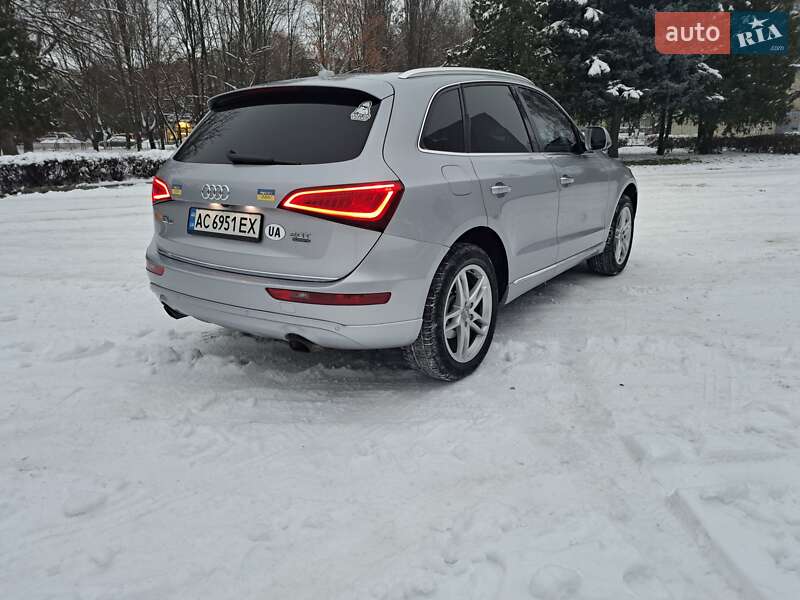 Позашляховик / Кросовер Audi Q5 2015 в Луцьку