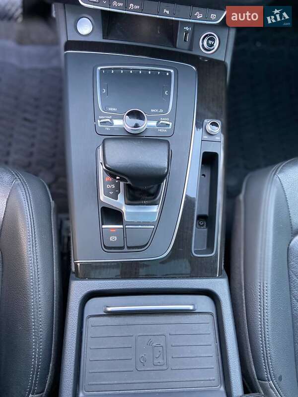 Внедорожник / Кроссовер Audi Q5 2018 в Львове