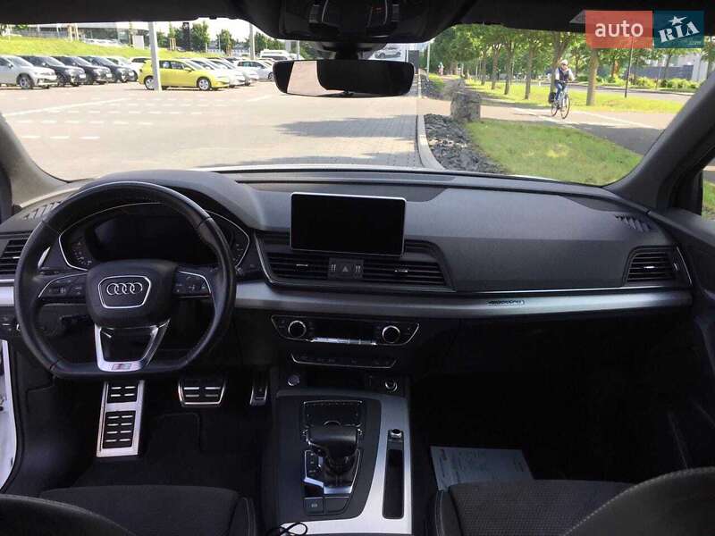 Внедорожник / Кроссовер Audi Q5 2018 в Киеве