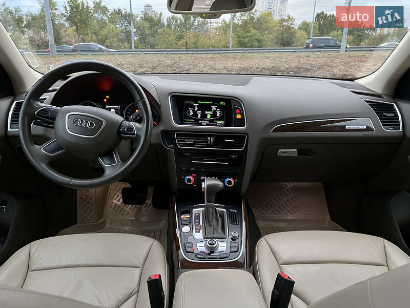 Внедорожник / Кроссовер Audi Q5 2014 в Киеве