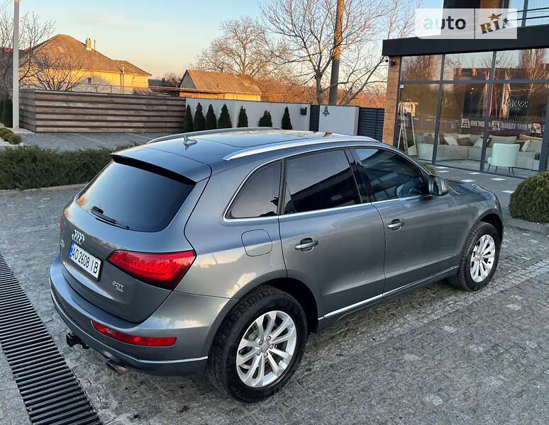 Внедорожник / Кроссовер Audi Q5 2014 в Ужгороде