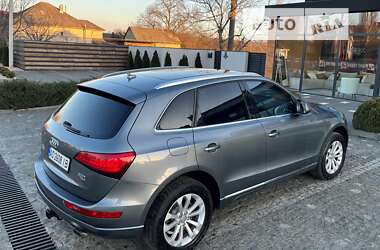 Внедорожник / Кроссовер Audi Q5 2014 в Ужгороде