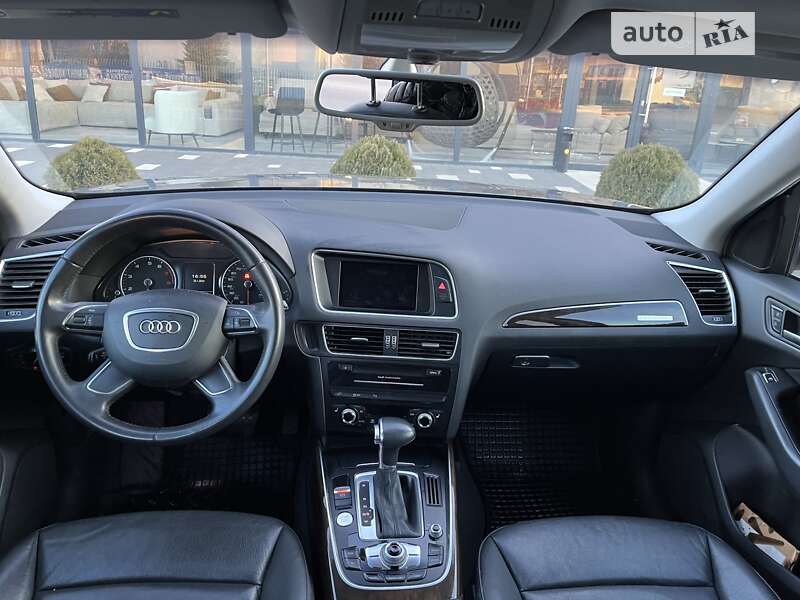 Внедорожник / Кроссовер Audi Q5 2014 в Ужгороде