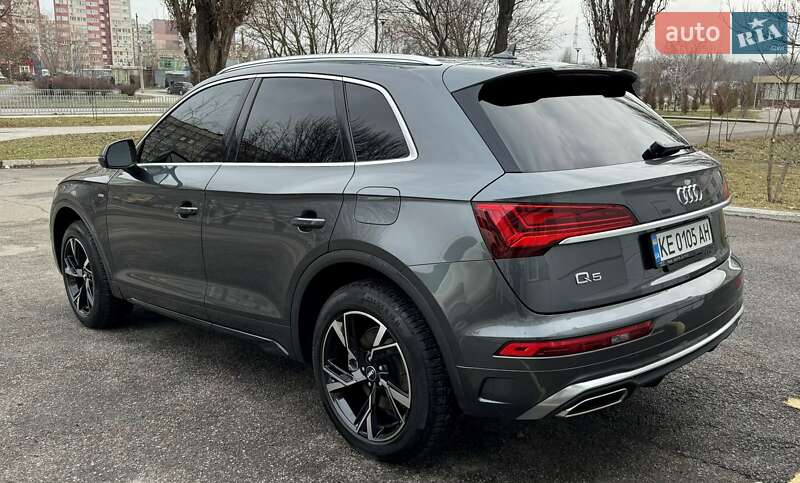 Внедорожник / Кроссовер Audi Q5 2021 в Днепре