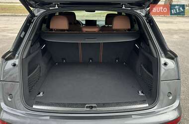 Внедорожник / Кроссовер Audi Q5 2021 в 