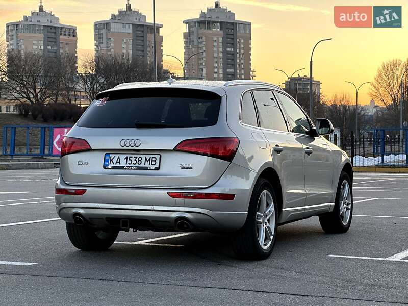 Внедорожник / Кроссовер Audi Q5 2016 в Киеве