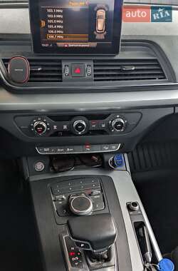 Внедорожник / Кроссовер Audi Q5 2019 в 
