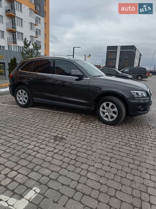 Внедорожник / Кроссовер Audi Q5 2009 в Виннице