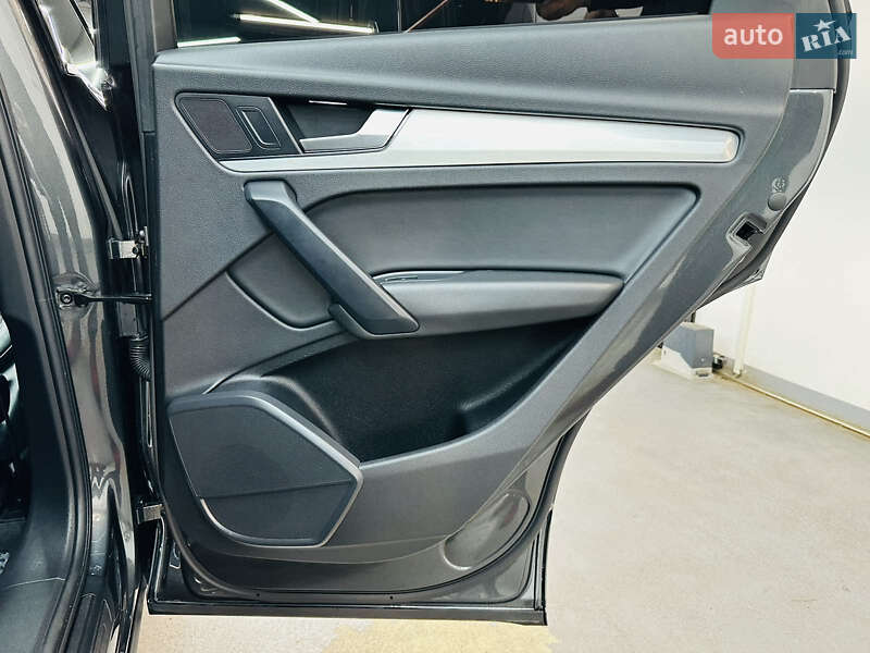 Внедорожник / Кроссовер Audi Q5 2019 в Луцке