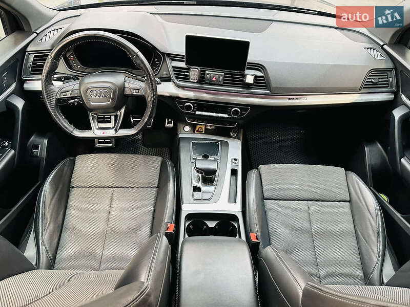Внедорожник / Кроссовер Audi Q5 2019 в Луцке