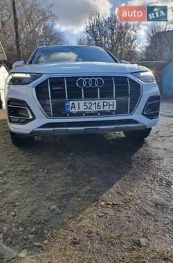 Внедорожник / Кроссовер Audi Q5 2021 в 