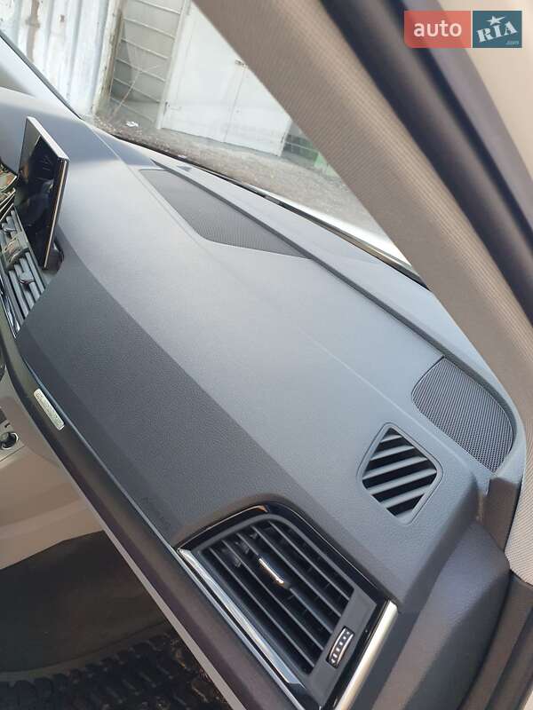 Позашляховик / Кросовер Audi Q5 2021 в Києві