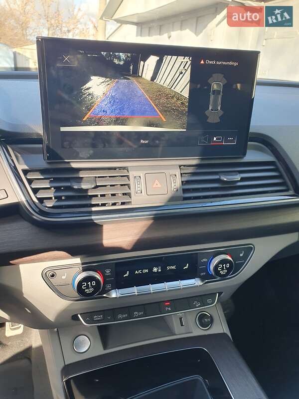 Позашляховик / Кросовер Audi Q5 2021 в Києві