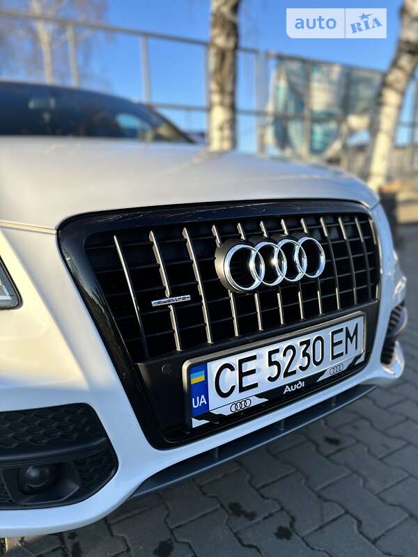 Внедорожник / Кроссовер Audi Q5 2011 в Черновцах
