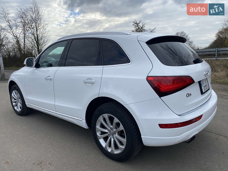 Позашляховик / Кросовер Audi Q5 2015 в Болехові