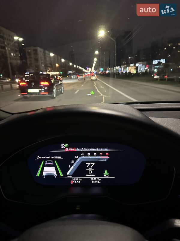 Внедорожник / Кроссовер Audi Q5 2021 в Киеве