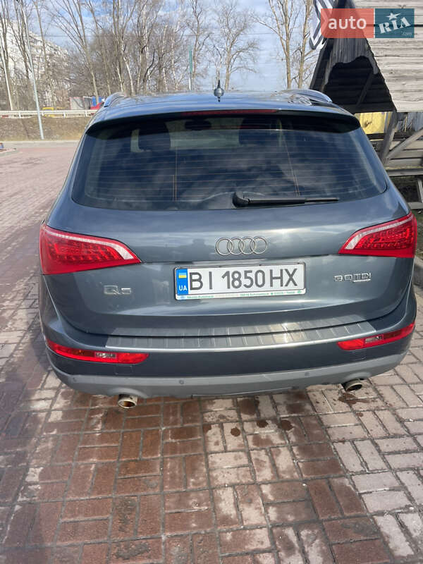 Внедорожник / Кроссовер Audi Q5 2009 в Полтаве