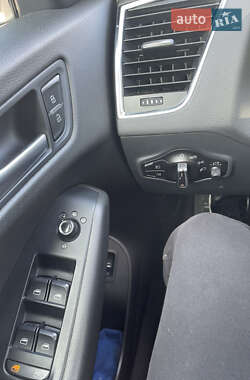 Внедорожник / Кроссовер Audi Q5 2009 в 