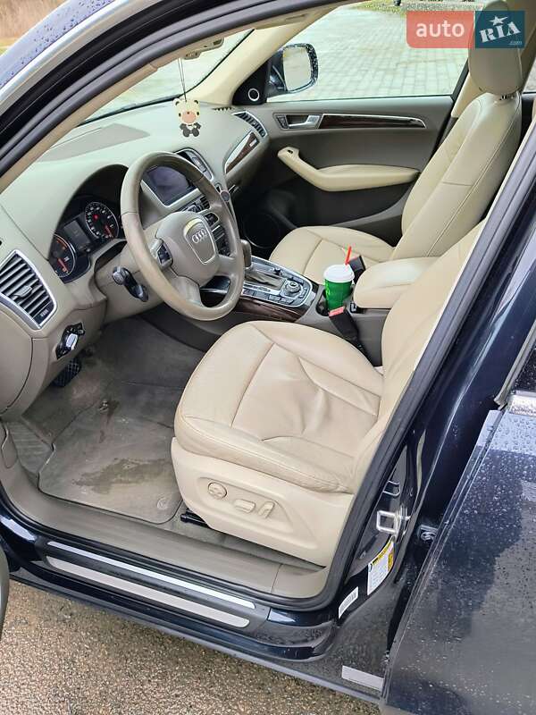 Внедорожник / Кроссовер Audi Q5 2011 в Львове
