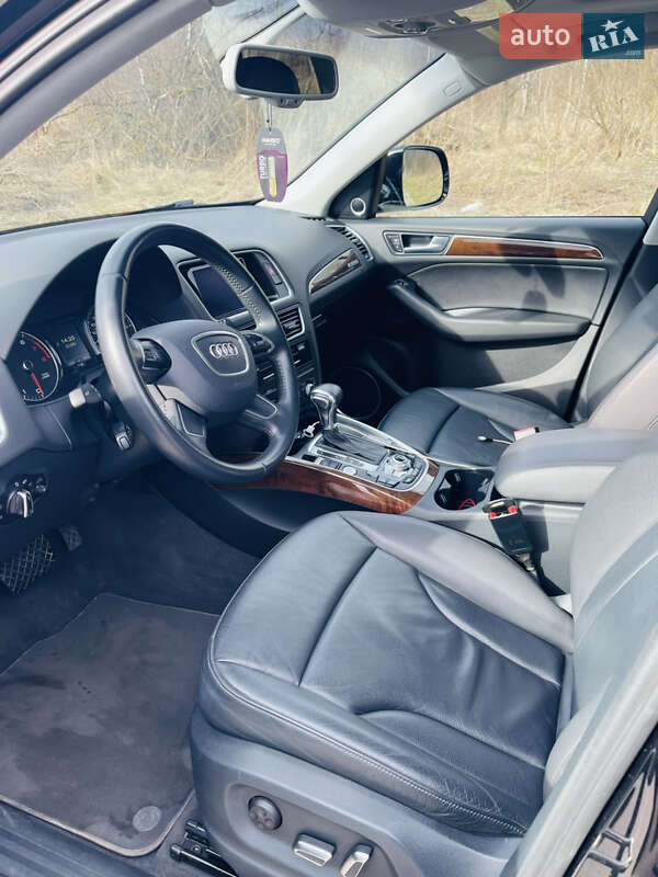 Позашляховик / Кросовер Audi Q5 2015 в Львові