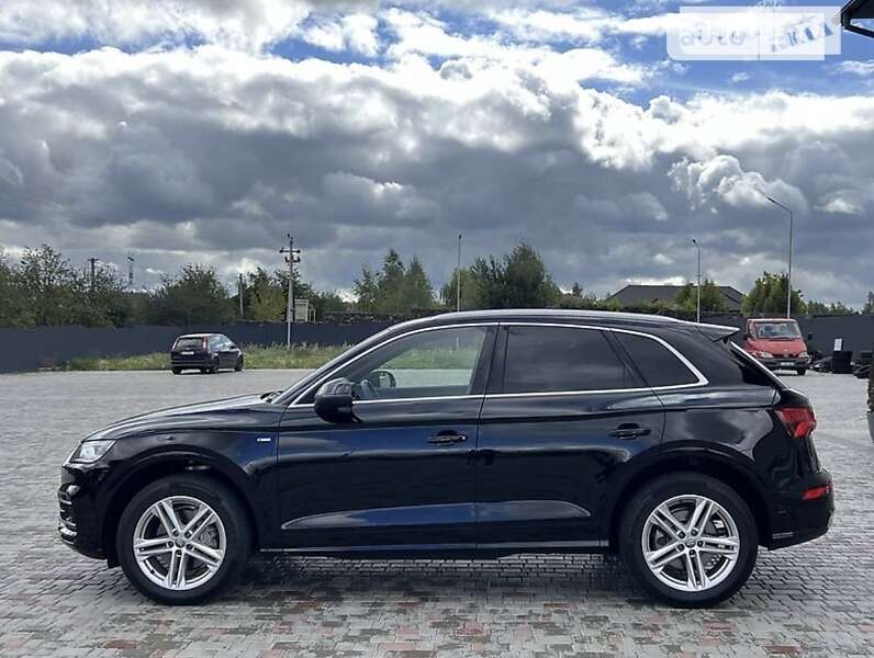 Позашляховик / Кросовер Audi Q5 2018 в Тернополі
